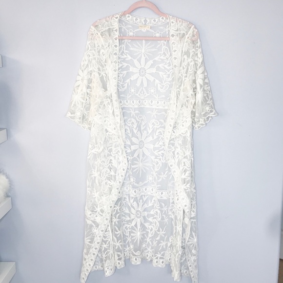 Miss Love white Lace Kimono - Picture 1 of 5